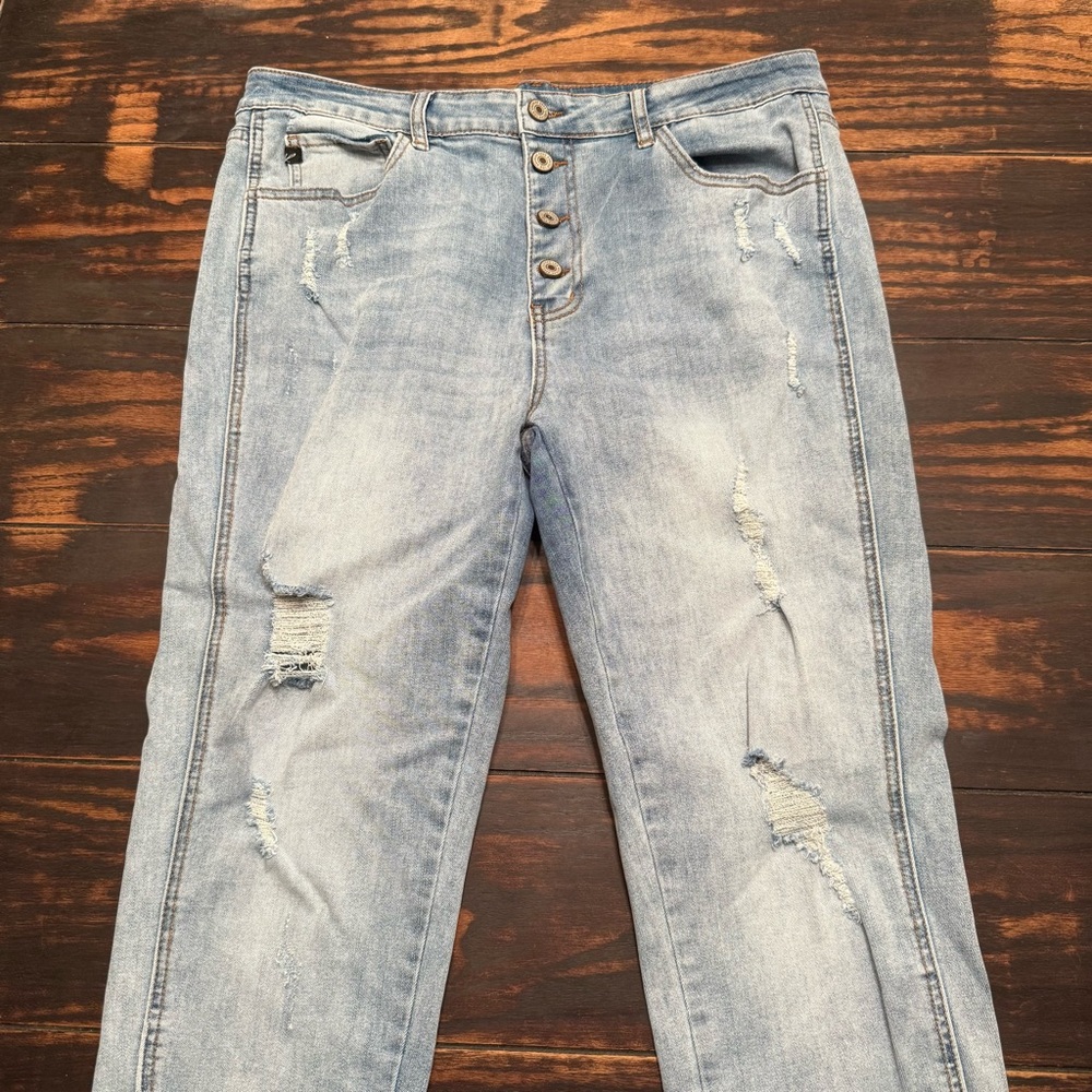 KanCan Light Wash Skinny Jeans